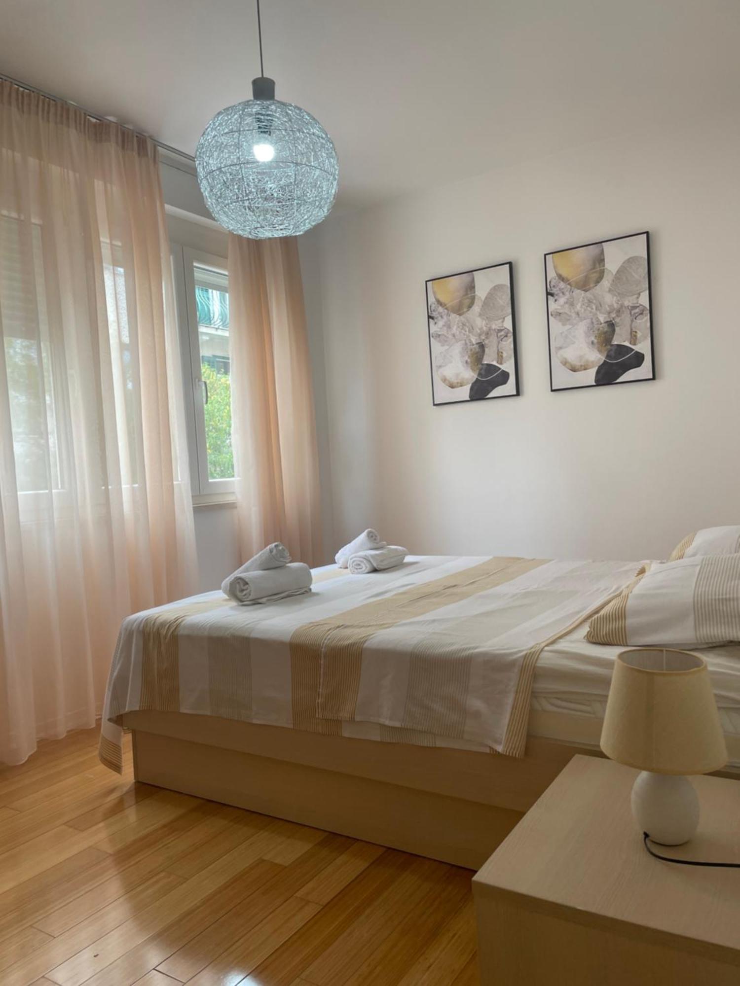 Kates Place Centar